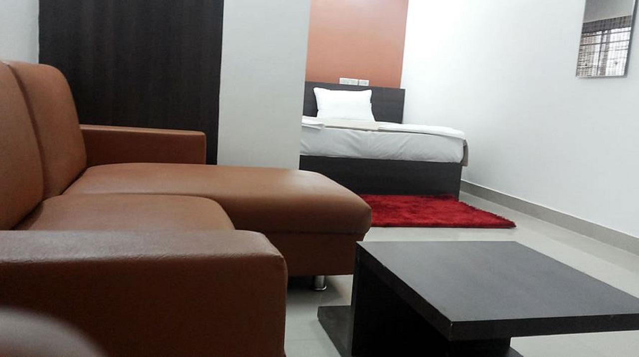 Ebenezer Suites Bangalore Esterno foto